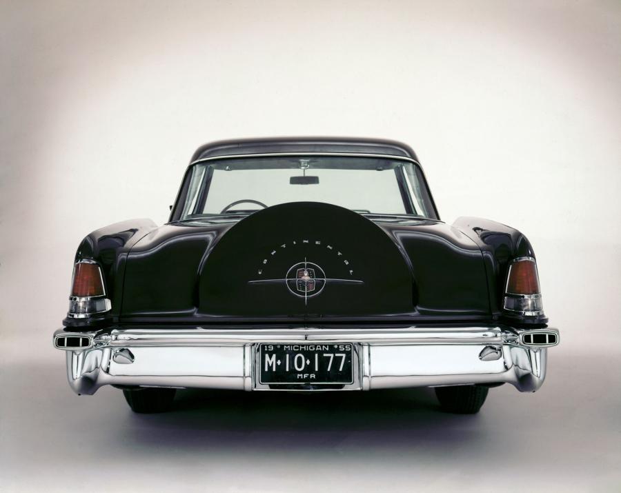  Lincoln Continental Mark II (60A) 1957 года  (фото 6 из 9)